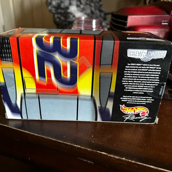 Nascar 1/24 scale die cast Tide car number 32 Scott Pruett hot wheels edition - Picture 7 of 8